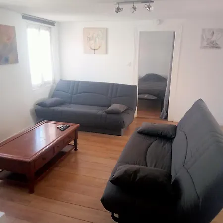 2 Pieces Centre *